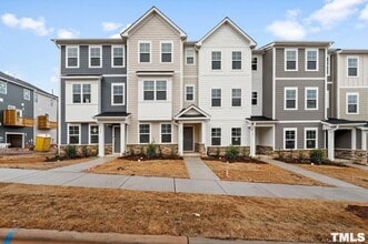 Building Photo - 742 Cormiche Ln