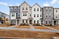 Building Photo - 742 Cormiche Ln