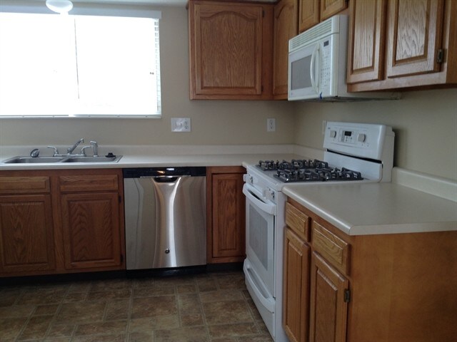 Building Photo - 943 Evergreen Park Ln