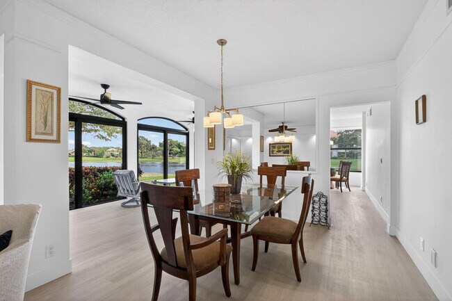 Building Photo - 3940 Back Bay Dr