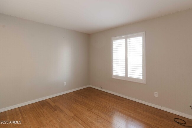 Building Photo - 2104 S Beverly