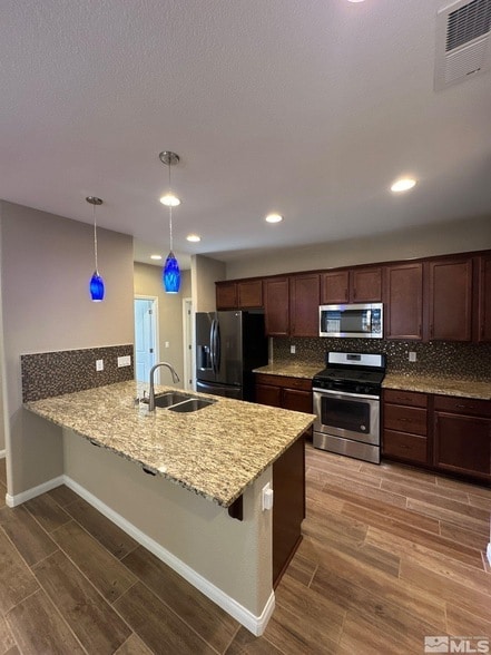 Building Photo - 6016 Barrett Ct