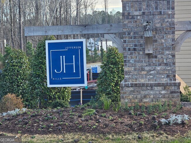 Building Photo - 285 Red Dragon Dr