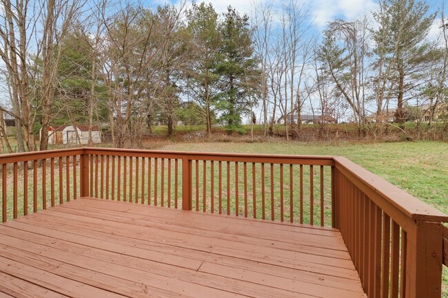 Building Photo - 512 Pointer Ln