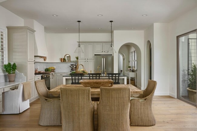 Building Photo - 18388 N 93rd Pl