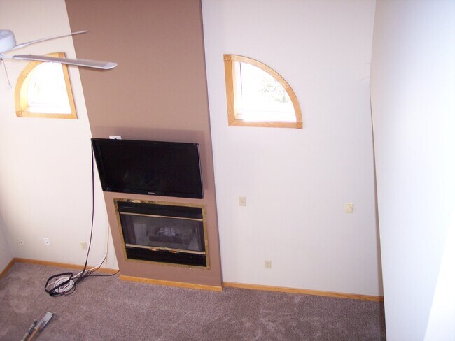 Building Photo - 4305 Merrimac Ln