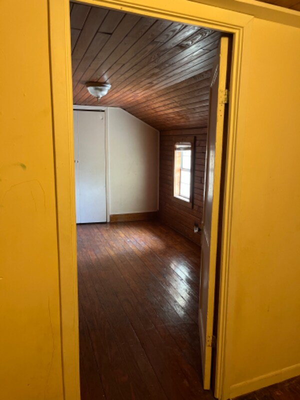 Building Photo - 608 Price St