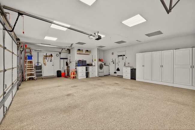 Building Photo - 45668 Pueblo Rd