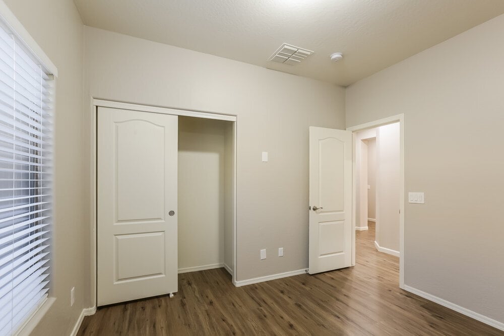 Building Photo - 7110 W Superior Ave