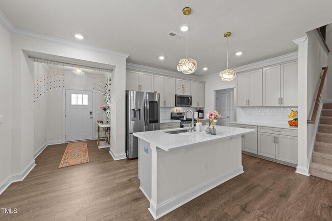 Building Photo - 2211 Cherry Top Dr