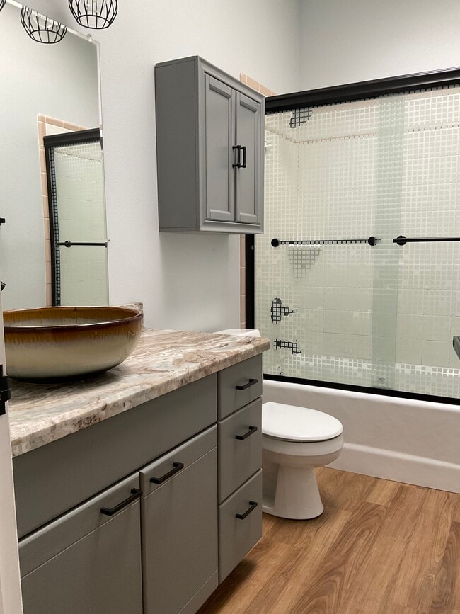 Building Photo - 200 Michaels Ranch Dr