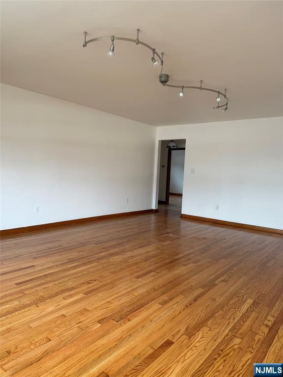 Building Photo - 220 Jersey