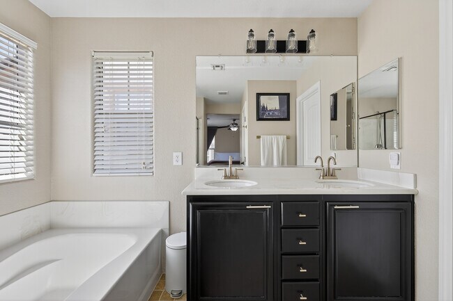 Building Photo - 10847 Iona Island Ave