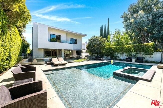 Building Photo - 5101 Rubio Ave