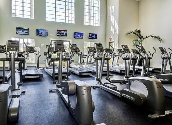 Building Photo - 5017 City St