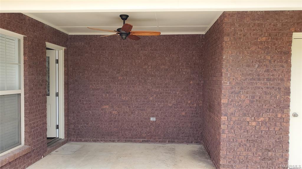 Building Photo - 8740 Lindsey Ln