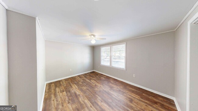 Building Photo - 1092 W Adrian Cir SW