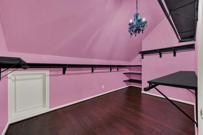 Building Photo - 7659 Ameswood Rd