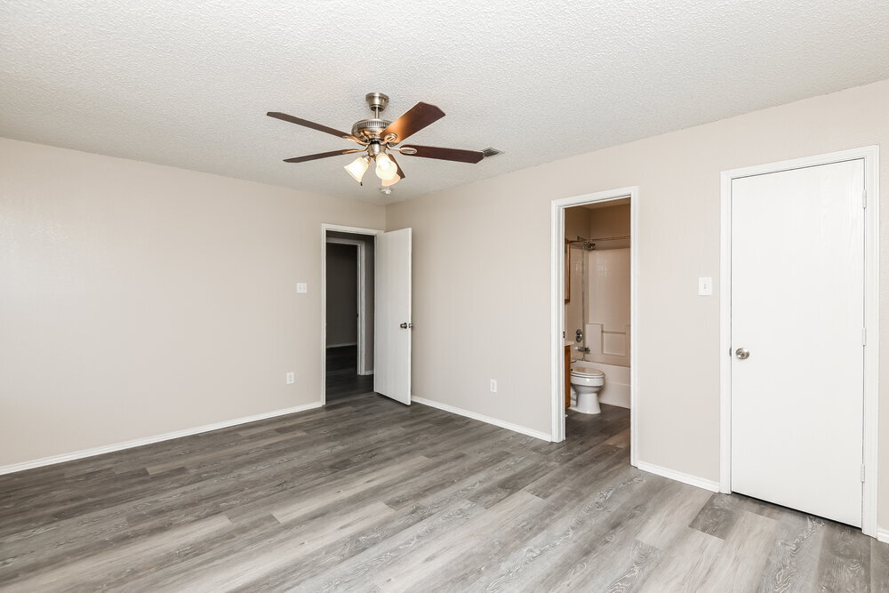 Building Photo - 2428 Ensenada Ln