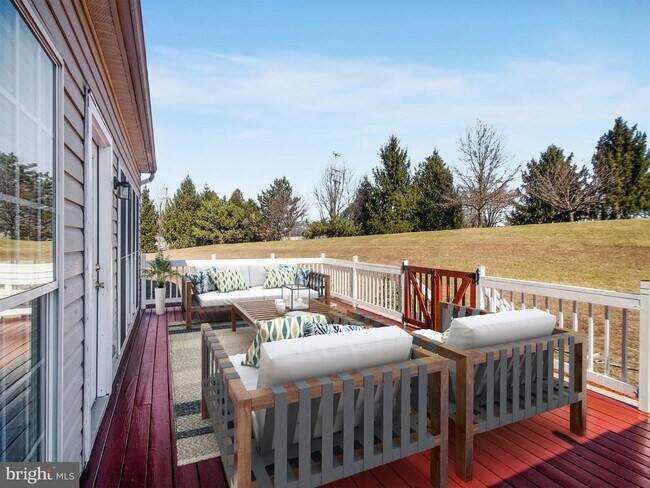 Building Photo - 15309 Lions Den Rd