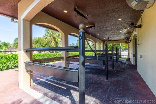Building Photo - 14943 Paddock Dr