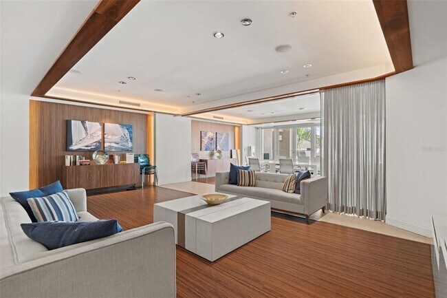 Building Photo - 1771 Ringling Blvd