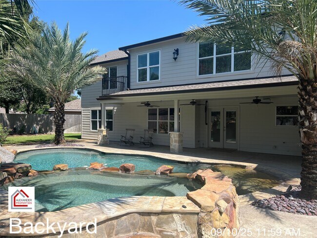 Building Photo - 903 Sugarfield Ct