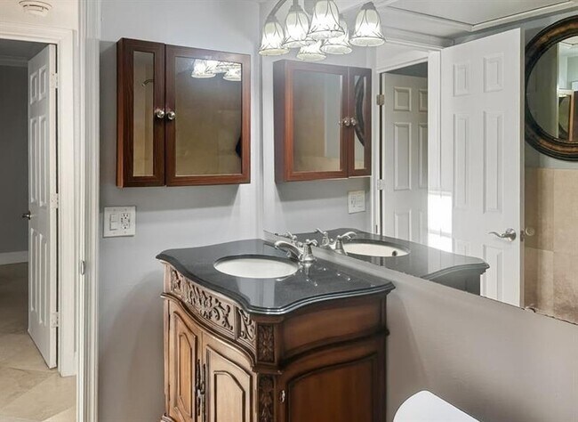 Building Photo - 51 NE 24th St