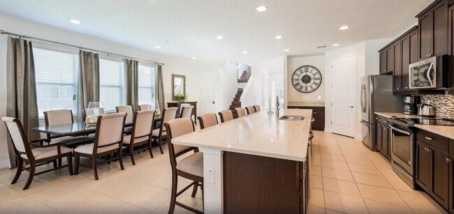 Building Photo - 361 Falls Dr