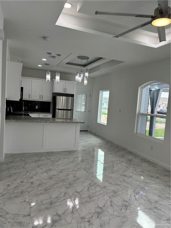 Building Photo - 13 Clarence Dr