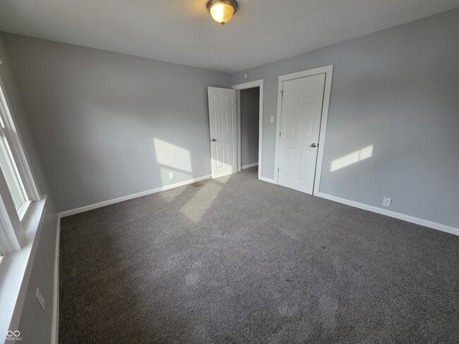 Building Photo - 21 S Spencer Ave