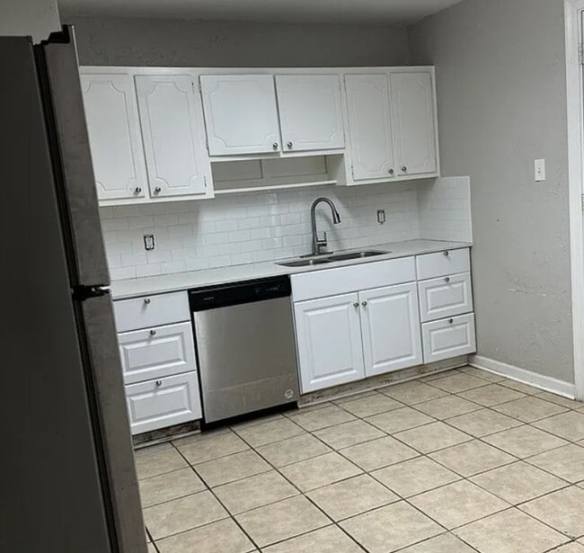 Building Photo - Welcome Home!