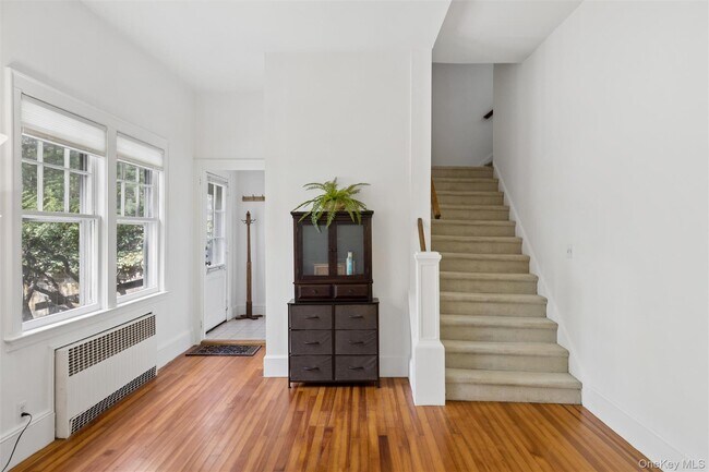 Building Photo - 208 Wheatley Rd