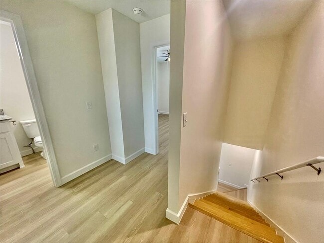 Building Photo - 506 Park St