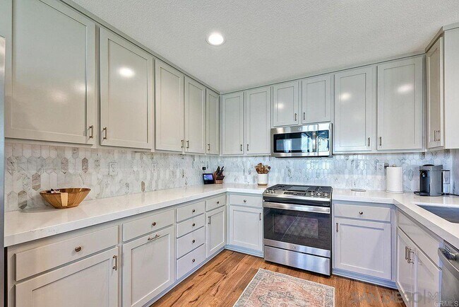 Building Photo - 359 Franciscan Way