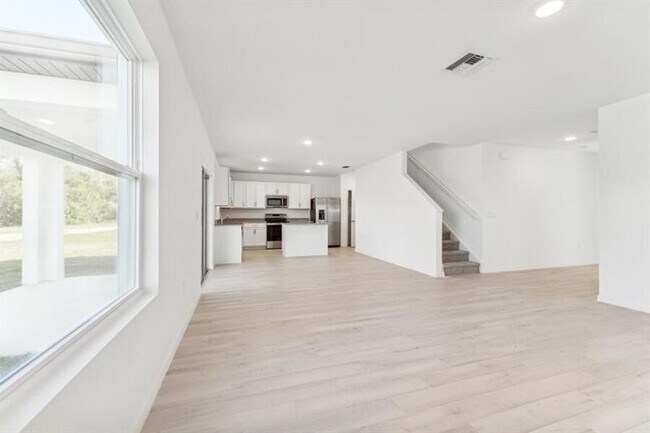 Building Photo - 5085 Armina Pl