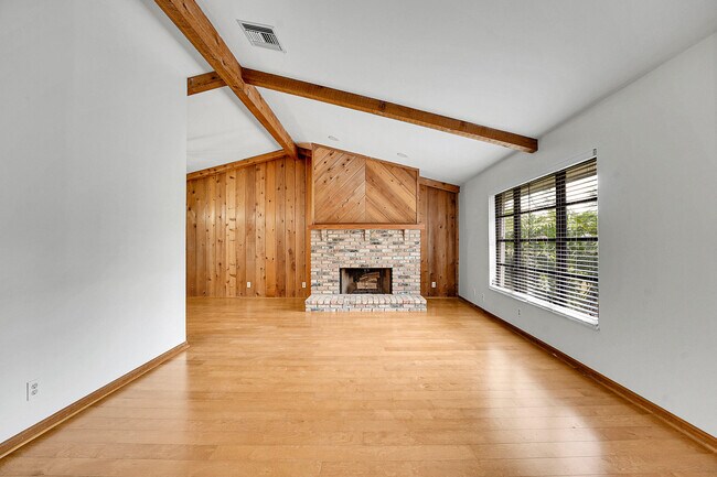Building Photo - 17717 Bridle Ln