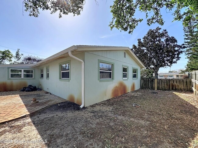 Building Photo - 1315 Lester Ct