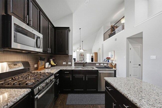 Building Photo - 328 Rock Mill Loop