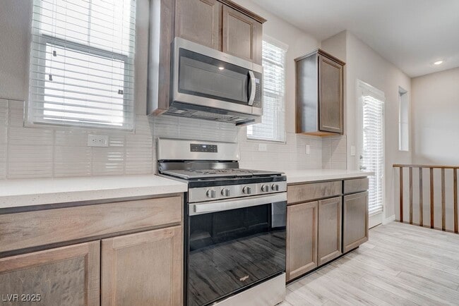 Building Photo - 483 Ylang Pl