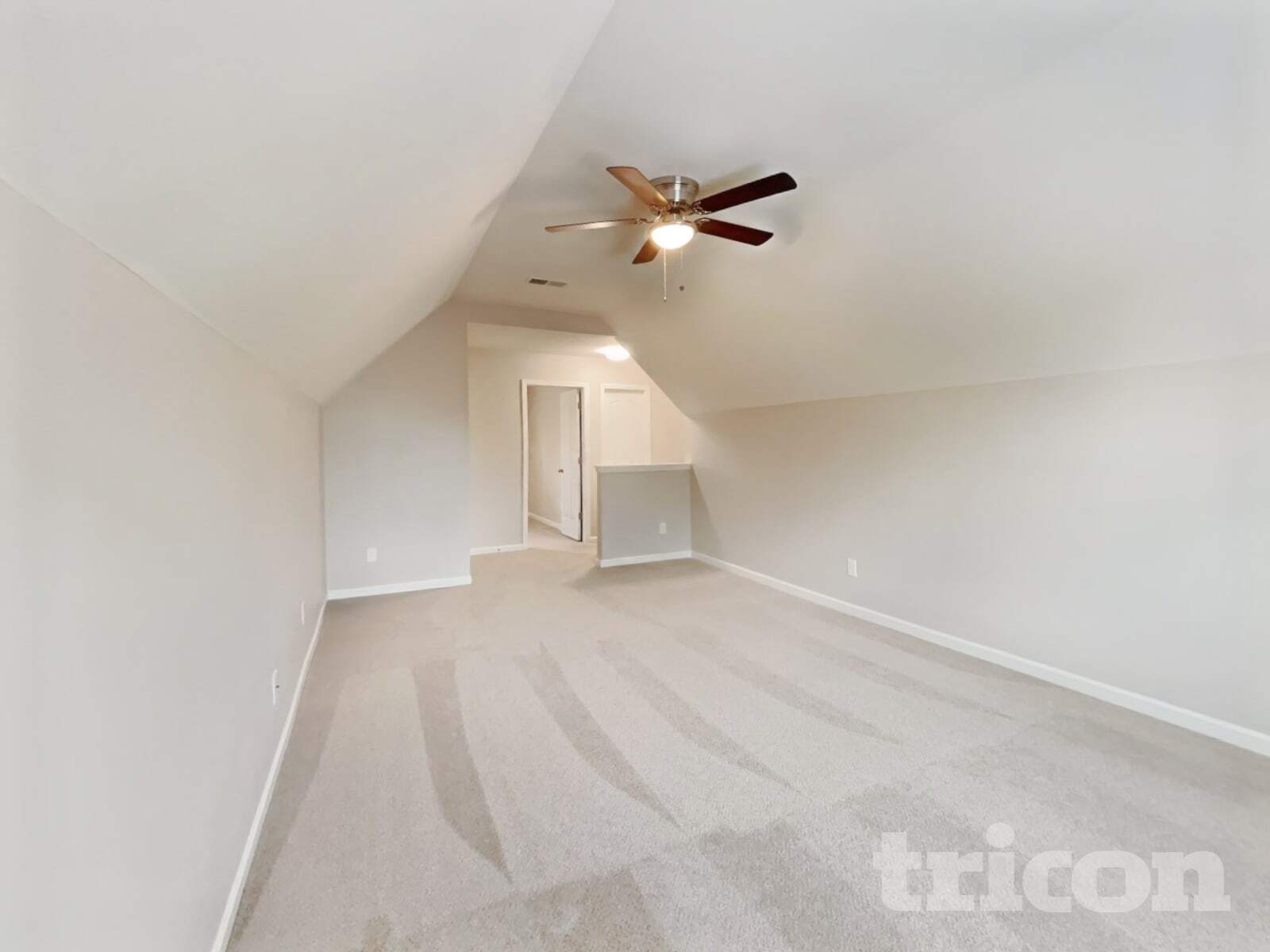 Building Photo - 1129 Hawick Dr