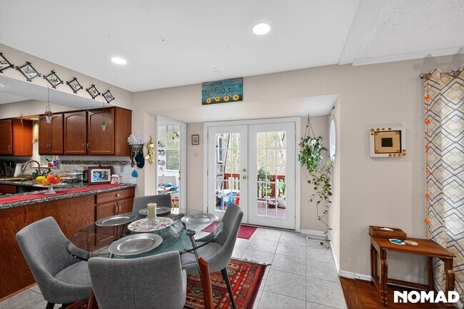 Building Photo - Spacious 4BR House in Germantown