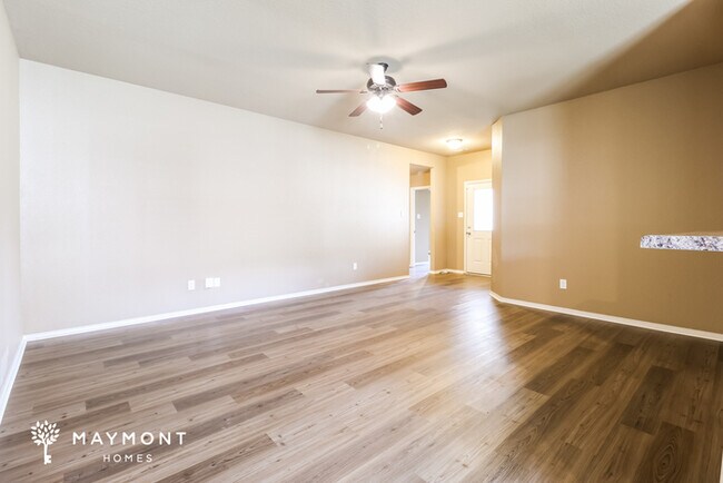 Building Photo - 6413 Amalie Dr