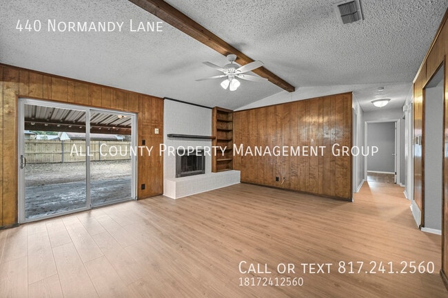Building Photo - 440 Normandy Ln