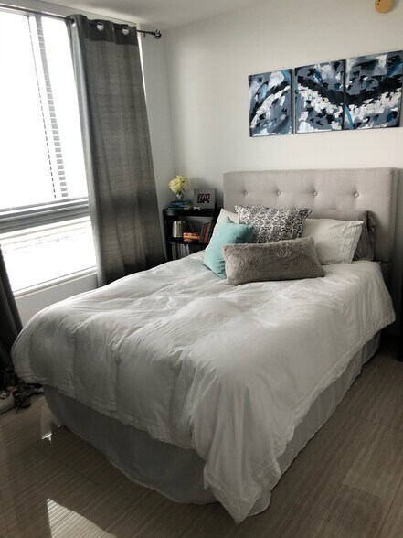 Building Photo - 90 SW 3rd St