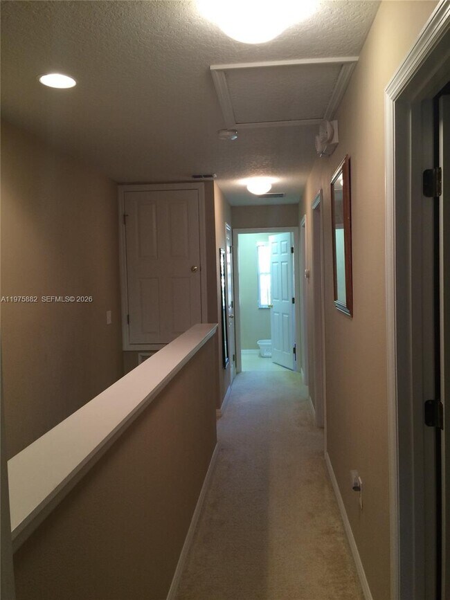 Building Photo - 2669 Mayaguana St