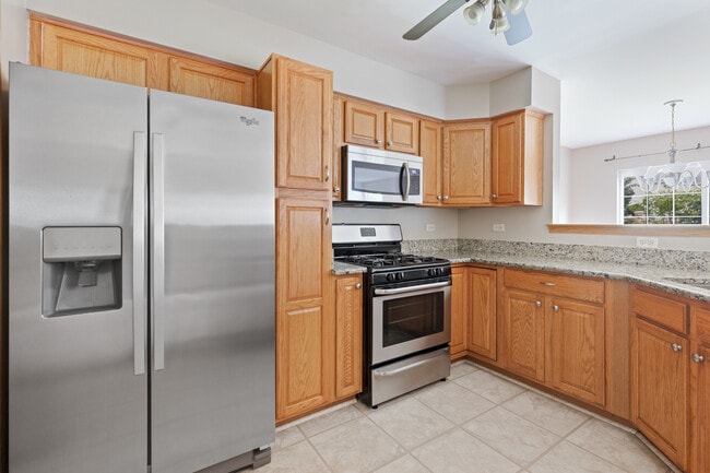 Building Photo - 2479 Stoughton Cir