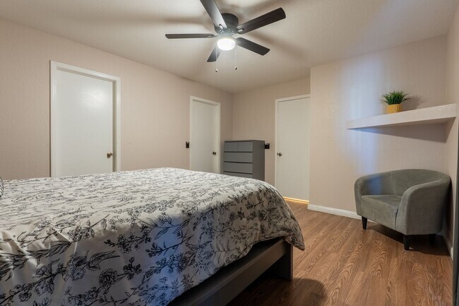 Building Photo - ?? 4 Bed / 2 Bath Mesa del Sol Home with Golf Course Views | Furnished or Unfurnished Option Avai...