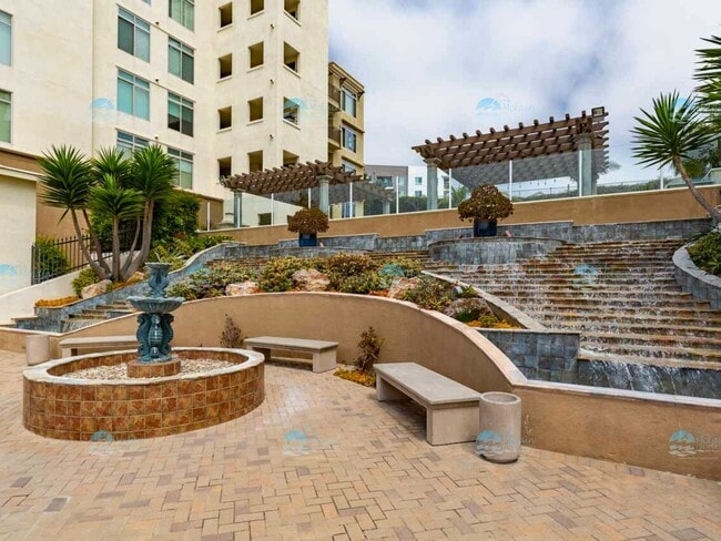 Primary Photo - Move In Special - $500 Off First Month's R...