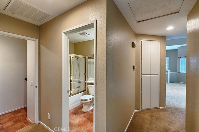 Building Photo - 8015 E Treeview Ct